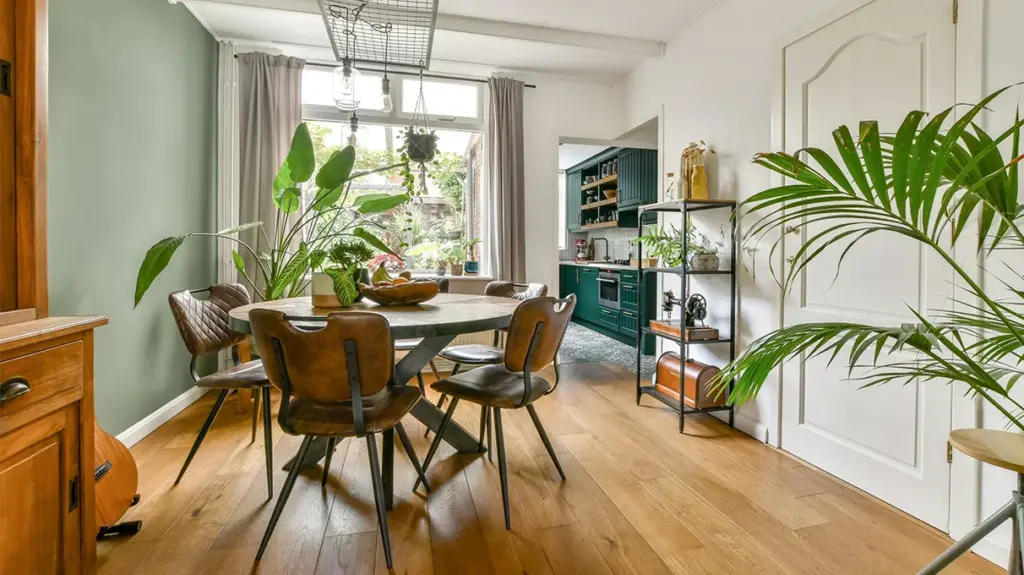 Ideas para renovar la decoración de un piso sin hacer grandes obras Decoración de piso en Zaragoza con salón funcional y sensación de amplitud